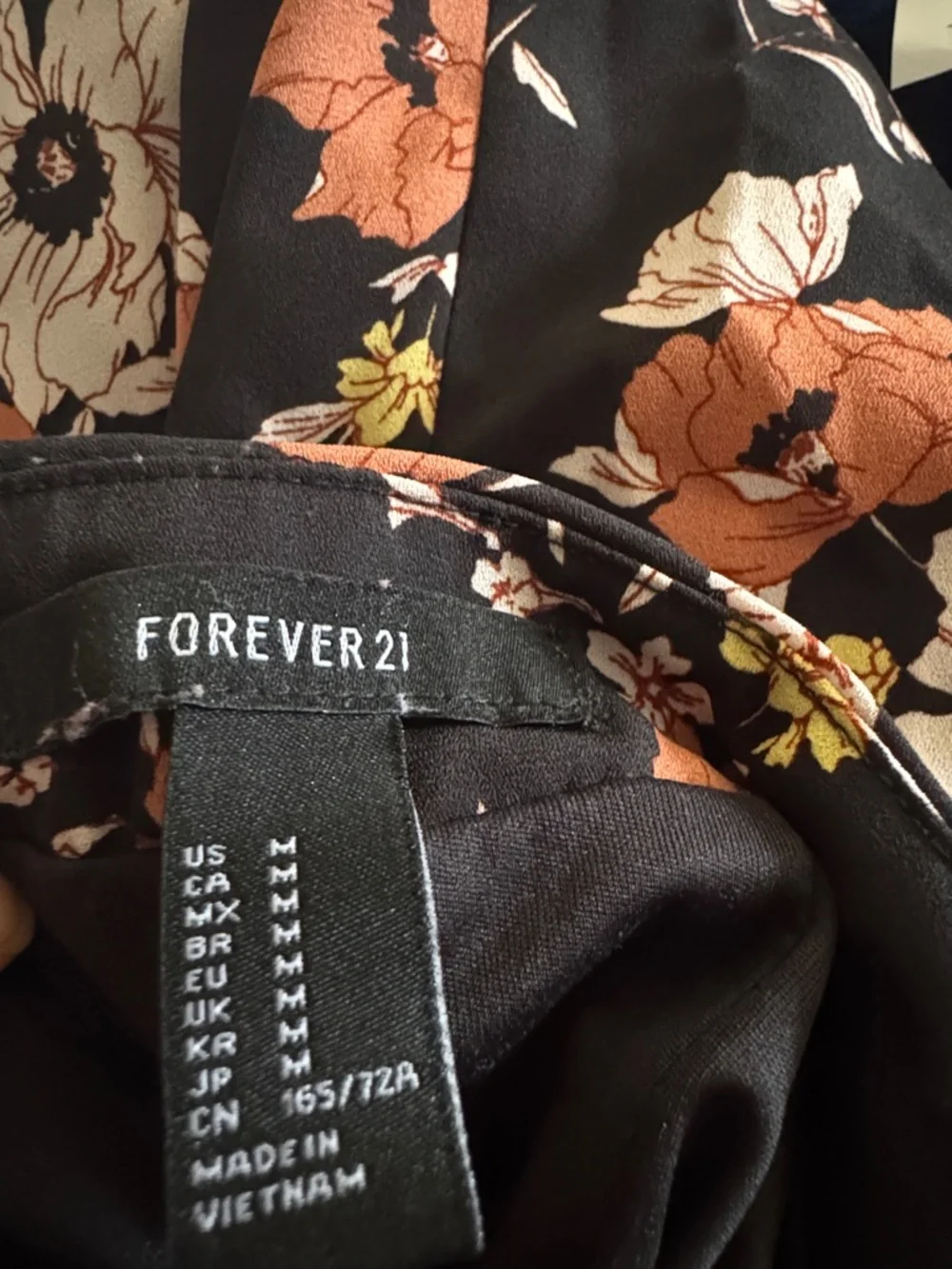 Forever 21 Black and Peach Floral Maxi Skirt with Leg Slit, Women’s Medium - Picture 7 of 8